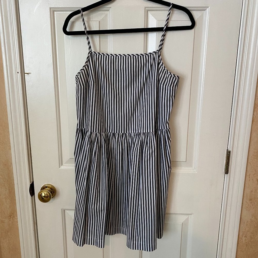 French Connection Blk/White Striped Sundress_SZ 8
